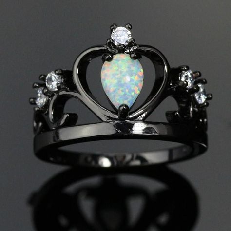 Opal Crown, Crown Dark, Elegant Crown, Dark Rings, Precious Stones Rings, Fire Opal Ring, Trends 2022, Ring Fit, Opal Ring