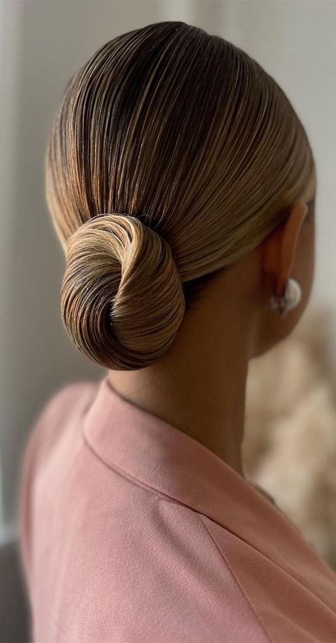 clean updo, sleek updo, sleek bridal upstyle, sleek knot bun, sleek low bun, sleek wedding updo, sleek polished upstyle, sleek simple updo Sleek Bridal Hairstyles, Low Clean Bun, Low Sleek Bun Hairstyles, Bridal Sleek Bun, Sleek Knot Bun, Sleek Wedding Updo, Sleek Bridal Updo, Sleek Bridal Hair, Clean Updo