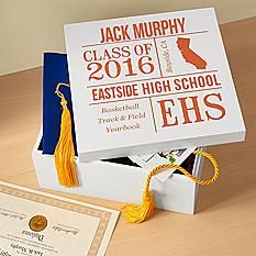 Graduation Box, Graduation Memories, Personalized Keepsake Box, High School Graduation Gifts, Diy Gifts For Mom, The Graduate, Graduation Diy, School Memories, Diy Teacher Gifts