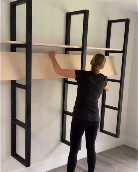 Closet Wallpaper, Ladder Shelves, Products Video, Koti Diy, Home Design Diy, Building Furniture, Closet Makeover, Designer Products, Video Home