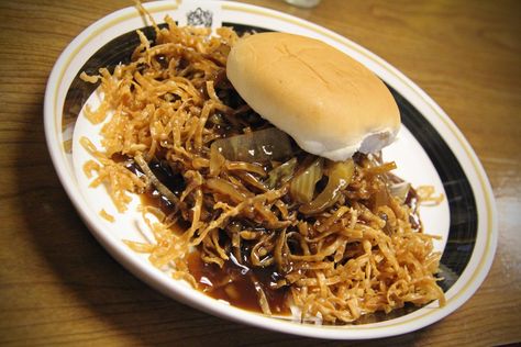 Chinese Egg, Chow Mein Recipe, Chicken Chow Mein, Culinary Travel, Hamburger Buns, Chow Mein, Honey Roasted, Sweet Onion, What To Eat