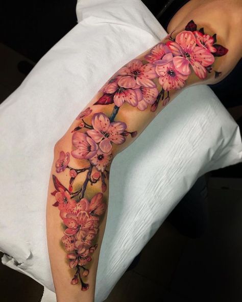 Watercolor Tattoo Sleeve, Arm Sleeve Tattoos For Women, Beautiful Flower Tattoos, Tattoos For Women Flowers, Black Girls With Tattoos, Floral Tattoo Sleeve, Red Ink Tattoos, Tattoos For Black Skin, Leg Tattoos Women