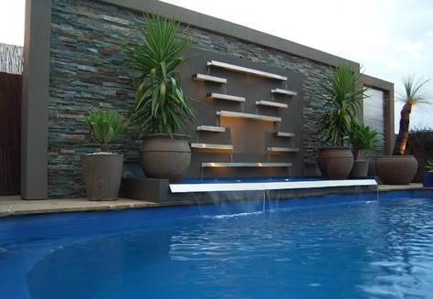 Creative Ideas How To Make Perfect Landscape Before The Autumn Contemporary Water Feature, Stone Water Features, Outdoor Wall Fountains, Modern Water Feature, Moderne Pools, Kolam Koi, Pool Wall, Water Feature Wall, Outdoor Water Features