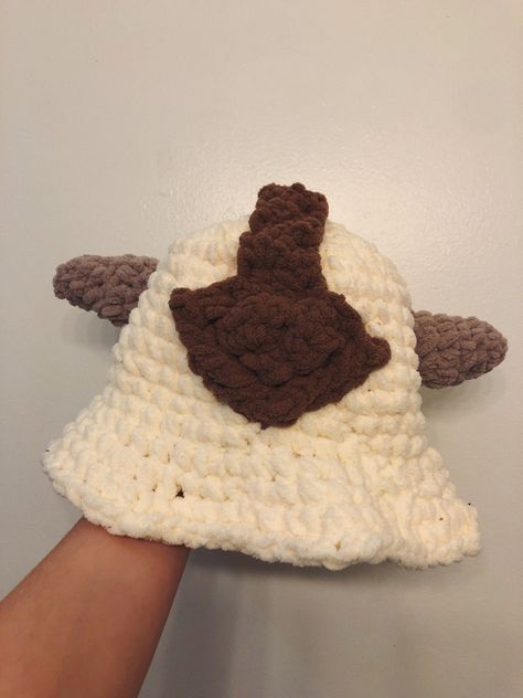 Appa Beanie Crochet, Avatar The Last Airbender Bracelet, Crochet Appa Bucket Hat Free Pattern, Appa Hat, Appa Crochet, Anime Beanie, Bucket Hat Ideas, Anime Hats, Cat House Diy