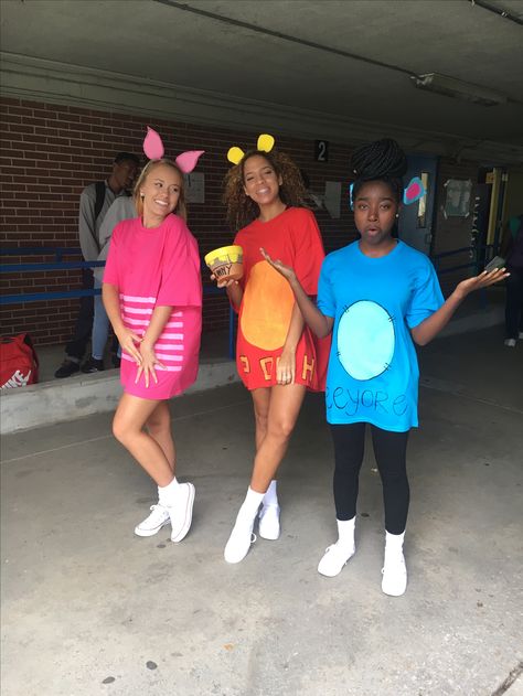 Character Day during homecoming week Spirt Week Dynamic Duo, Twin Day For 3 People Spirit Week, Spirit Week Outfits Characters, Homecoming Character Day Ideas, Duo Spirit Week Ideas, Character Day Hoco Week, Hoco Character Day Ideas, Hoco Twin Day Ideas, Dynamic Duo Ideas Spirit Week