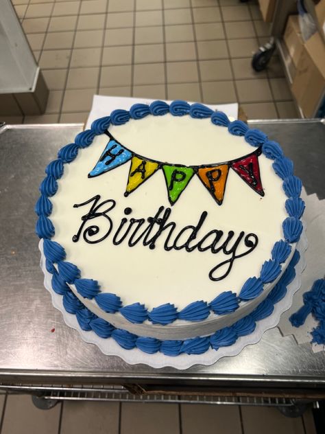 Simple Cake Decorating Ideas For Men, Dq Cake Designs Dairy Queen, Dairy Queen Cake Ideas, Dairy Queen Cake Designs, Round Birthday Cake Ideas, Round Cake Ideas, Dq Cake, Simple Birthday Cake Designs