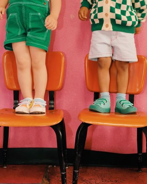 Kids Shoes Photoshoot, Poses Magazine, Shoes Product Photography, 2022 Sneakers, Shoes Photoshoot, Memory Illustration, Kids Catalogs, Shoes Editorial, Nike Kids Shoes