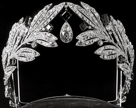 Tiara Mania: Princess Marie of Greece's Olive Leaf Tiara Royal Crowns, Beautiful Tiaras, Royal Tiaras, Diamond Tiara, Olive Leaf, Royal Jewels, Royal Jewelry, Crown Jewels, Crown Royal