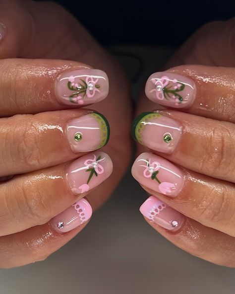 Short Nail Designs Clear, Extra Short Gel X Nails, Short Nail With Charm, Cool Nail Inspo Short, Japanese Gel Nail Art, Short Square Nail Art Designs, Gel Nail Designs Natural Nails, Short Nails Square Acrylic, Natural Nail Inspo Short