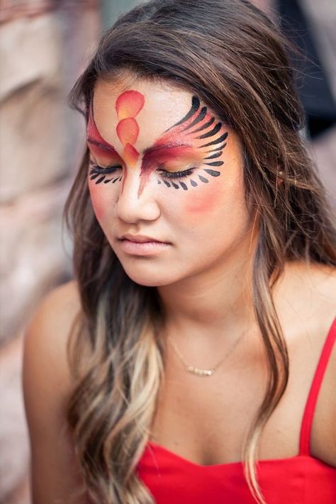 A Masquerade Bat Mitzvah Party to Remember | Mazelmoments.com Carnaval Make-up, Makeup Wings, Bird Makeup, Festival Face Paint, Adult Face Painting, Halloween Make-up Looks, Festival Face, Kids Face Paint, Face Painting Designs