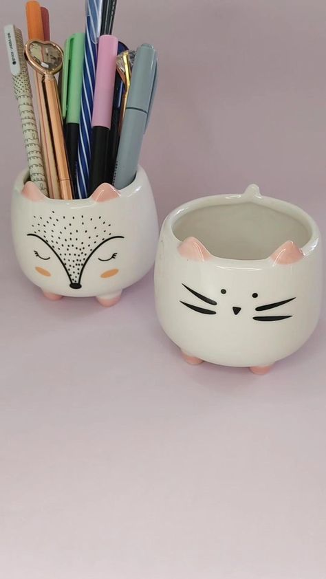 Diy Pencil Holder, Clay Pen, Air Clay, Slab Ceramics, Color Me Mine, Diy Air Dry Clay, Yarn Holder, Cerámica Ideas, Pottery Pot