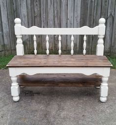 make a twin headboard bench out of an old bunk bed. A sweet little bench like this is perfect for a mud room or entryway. Step by step tutorial. White Twin Headboard, Headboard Benches, Old Headboard, Old Coffee Tables, Headboard Bench, Twin Headboard, Woodworking Bench, Coffee Table Vintage, Wooden Bench