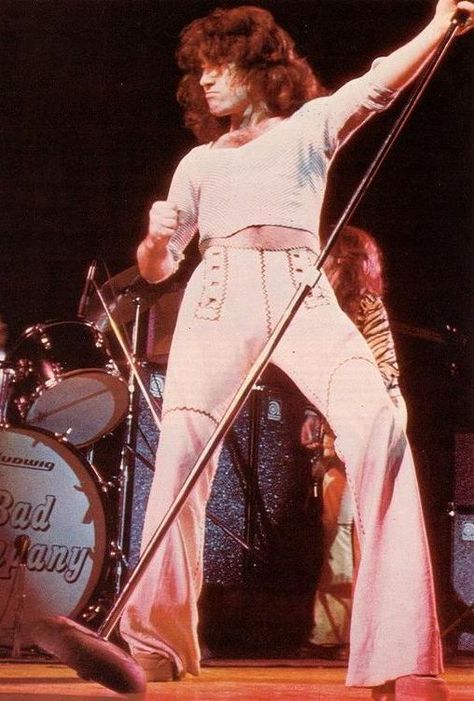 BAD COMPANY - Paul RODGERS (1974) 70s Rock Bands, Paul Rodgers, Acid Rock, Classic Blues, Bad Company, Greatest Rock Bands, Rock Steady, Music Pics, Ready For Love