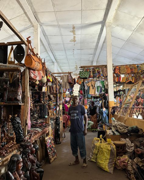 AD 🇸🇱 Obsessed with my fan that I picked up from Freetown’s Big Markit, one of the oldest markets in Sierra Leone, dating from the 18th century. Here you can find a range of beaded jewellery, traditional arts and crafts, such as paintings, woven items, such as the famous shukublai, a basket made by the Temne tribe, brightly coloured textiles and slippers, just to name a few! If you are visiting River No 2 Beach you will also find some stalls there selling a variety of things! Do you like... Meet Me There, African Vibes, Jewellery Traditional, Obsessed With Me, Beaded Jewellery, American Heroes, Sierra Leone, May 22, Travel Food