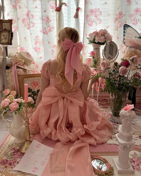 My sweet valentine 💗🎀💌 @fancifuldoll you can use COTTONDOLLY to save and treat yourself to a princess dress 💐 2025 Intentions, Charlotte Core, Princess Core Aesthetic, Narcissa Black, Coquette Vibes, Princess Life, Scrapbook Images, Pretty Pink Princess, Princess Core