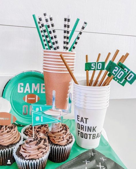 Vintage Football Party, Football Themed Party, Football First Birthday, Football Watch Party, Football Crafts, Boys First Birthday Party Ideas, Boys 1st Birthday Party Ideas, Football Theme Party, Football Birthday Party