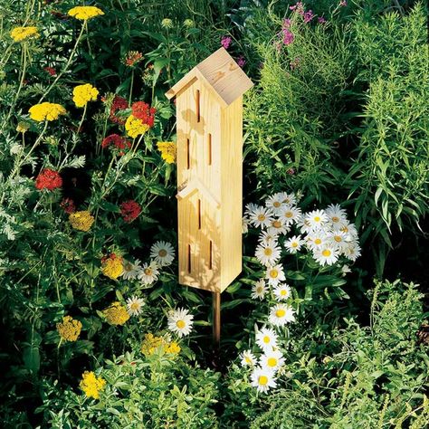 DIY Butterfly House — Project from The Family Handyman Diy Butterfly House, Diy Papillon, Outdoor Woodworking Projects, Butterfly Houses, The Family Handyman, Diy Butterfly, Butterfly House, Outdoor Diy Projects, Self Watering Planter