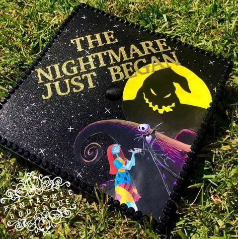 Nightmare Before Christmas Grad Cap, Disney Grad Caps, Disney Graduation Cap, Funny Graduation Caps, Creative Graduation Caps, Graduation Cap Ideas, Disney Graduation, College Grad Cap Ideas, Grad Cap Decorated