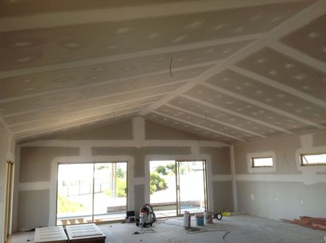 Scissor Truss Ceiling, Truss Ceiling, Scissor Truss, Plasterboard Ceiling, Garage Build, Roofing Colors, Birdhouses Ideas, Rustic Birdhouses, Bamboo Roof