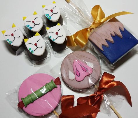 Demon Slayer Cookies, Demon Slayer Kimetsu No Yaiba, Party Desserts, Kimetsu No Yaiba, Japanese Anime, Cookie Decorating, Birthday Party Decorations, Sugar Cookies, Demon Slayer