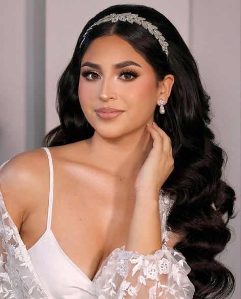 Bridal Hair Down Headband, Middle Part Wedding Hairstyles, Wedding Fairytale, Bridal Hair Down, Glam Wedding Dress, Glam Wedding Makeup, Wedding Makeup For Brown Eyes, Brides Dress, Bridal Hairpiece