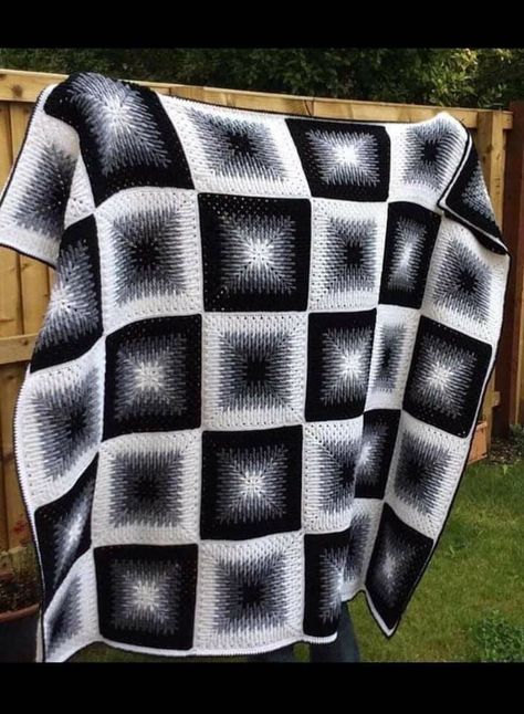 Crochet Patchwork Blanket, Granny Square Crochet Patterns Free, Chunky Crochet Blanket, Patchwork Sleeve, Crochet Bedspread Pattern, Crochet Blanket Designs, Crochet Blanket Afghan, Crochet Cow, Crochet Bedspread