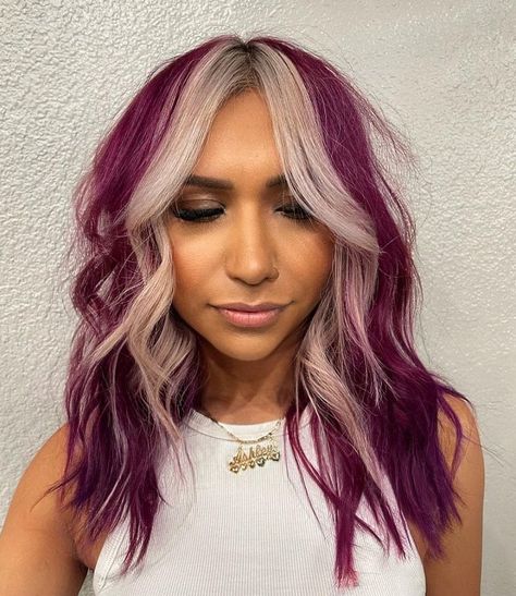 17 Gorgeous Plum Hair Color Ideas for Women | Hairdo Hairstyle Maroon Hair With Money Piece, Burgundy Hair With Blonde Money Piece, Burgundy Hair With Money Piece, Red Hair With Blonde Money Piece, Blonde Hair For Cool Skin Tones, Plum Hair Color Ideas, Emo Hair Color, Plum Hair Color, Under Hair Color