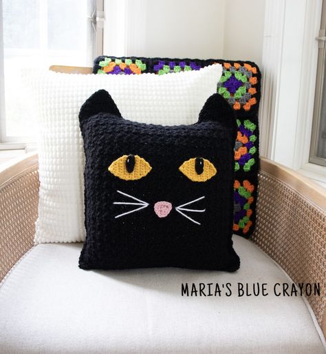 Cat Pillow Pattern Free, Crochet Cat Pillow Pattern, Crochet Cat Pillow, Cat Pillow Pattern, Black Cat Pillow, Crochet Pillow Patterns Free, Blue Crayon, Animal Knitting Patterns, Crochet Cat Pattern