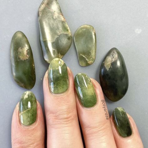 We took to Instagram to find the most magical geode nail designs. Keep reading for 24 looks we can't get enough of. Geology Nail Art, Moss Agate Nails, Agate Nails, Earth Nails, Geode Nails, Finger Tips, Moss Agate, Right Now, Agate