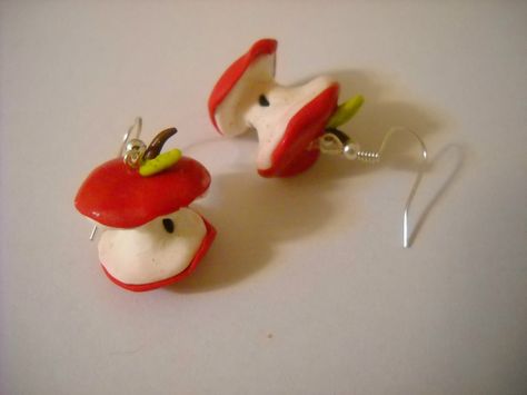 Polymer Clay Apple Earrings, Polymer Clay Apple, Trinket Ideas, Beabadoobee Concert, Clay Apple, Apple Bite, Clay Inspo, Apple Earrings, Clay Keychain