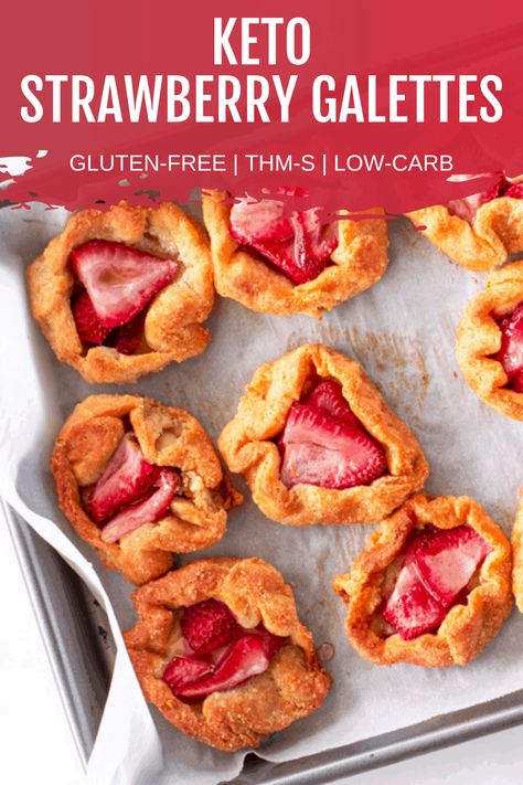 Are you looking for a delicious treat that won't expand your waistline? Then you need these keto strawberry mini galettes. Loaded with fresh strawberries in a tender crust, this low-carb delicious dessert tastes like summertime. Try it today! #lowcarbdessert #strawberries #strawberrygalettes Strawberry Galettes, Keto Tarts, Thm Appetizers, Keto Pies, Thm Sweets, Chocolate Chip Dip, Montana Kitchen, Traditional Desserts, Healty Dinner