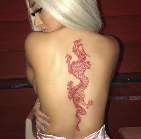 Nikita Dragun Tattoo, Dragon Back Tattoo, Nikita Dragun, 19 Years Old, Tattoo Meaning, Back Tattoo, Makeup Artist, A Woman, Makeup