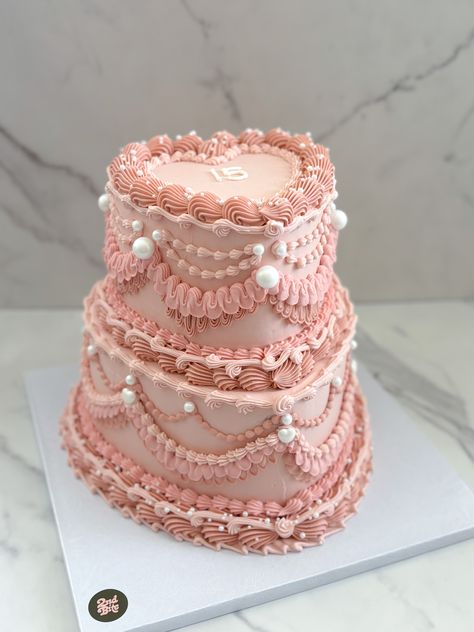 Mauve, pink, vintage, hard cake, 6 inch +8 inch Coquette Two Tier Cake, 6 Inch Vintage Cake, Vintage 2 Tier Cake, 3 Tier Vintage Cake, Dusty Pink Birthday Cake, Pink Cake 2 Tier, 18th Birthday Cake 2 Tier, 2 Tier Heart Cake, Tiered Heart Cake