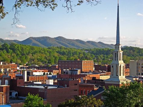 Johnson City, TN thats my steeple! Johnson City Tennessee, Johnson City Tn, Beautiful Churches, Miniature Golf, Gatlinburg Tennessee, Places To Live, Tri Cities, Johnson City, East Tennessee