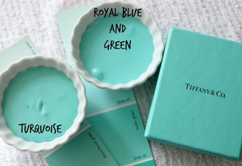 How To Make Tiffany Blue Royal Icing by Sweet Sugarbelle How To Make Turquoise Color Frosting, Tiffany Cookies Royal Icing, Tiffany Blue Cookies, Tiffany Blue Cake, Tiffany Blue Wedding Cake, Icing Color Chart, Tiffany Accessories, Tiffany Color, Tiffany Cakes