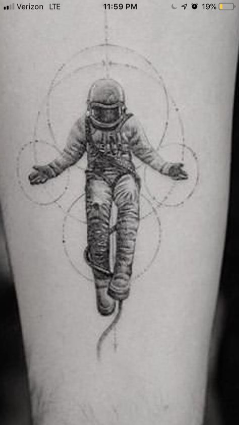 Woo Tattoo, Dr Woo Tattoo, Tramp Stamps, Lines Tattoo, Henna Ink, Cool Back Tattoos, Compass Watch, Astronaut Illustration, Astronaut Tattoo