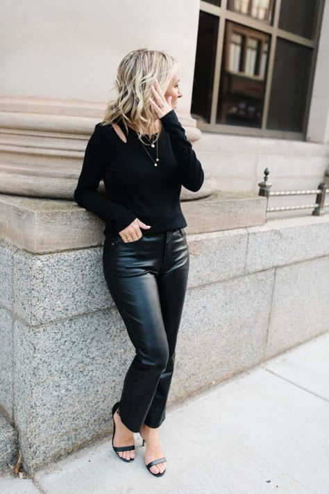 Gap Faux Leather Pants, Best Leather Pants Women, Outfits With Faux Leather Pants, Faux Leather Jeans Outfit, Styling Faux Leather Pants, Black Leather Pants Outfit Dressy Classy, Womens Leather Pants Outfit, Faux Leather Pants Outfit Fall, Cropped Leather Pants Outfit