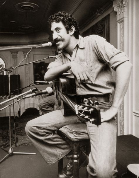 Jim Croce Rock And Roll History, Photos Quotes, Folk Rock, Poster Painting, Old Music, Music Mix, Hell Yeah, Music Icon, Greatest Songs