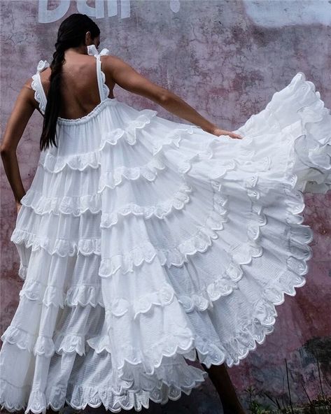 Luxury Summer Ruffled Maxi Dress, Layered Ruffle Dress Lightinthebox, Luxury Ruffled Maxi Dress For Summer, Luxury Vintage Maxi Dress With Ruffles, Cheap Chic Summer Ruffle Dress, Bohemian White Dress Summer, Luxury Summer Ruffle Dress, Ruffle Maxi Dress Boho, Luxury Ruffled Dress For Summer