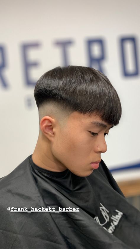 Skin Fade on Asian Hair Burst Fade Asian, Asian Fade, Fade Men, Asian Hairstyles, Asian Man Haircut, Bowl Haircuts, Burst Fade, Mid Fade, Asian Haircut