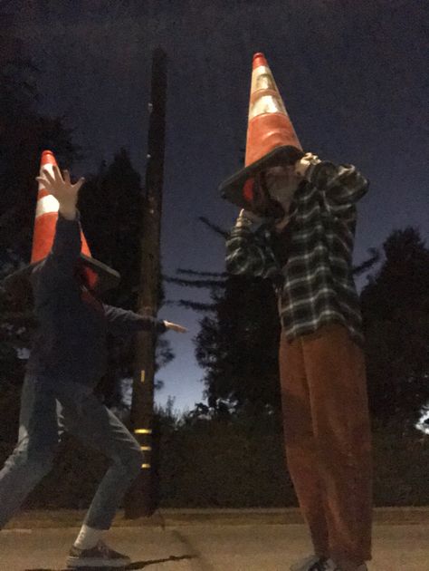 Craziness Aesthetic, Chaotic Best Friend Duo, People With Cones On Their Heads, Chaotic Siblings Pictures, Chaotic Duo Pics, Friendcore Aesthetic, Kaydencore Aesthetic, Masoncore Aesthetic, Chaotic Aesthetic Friends