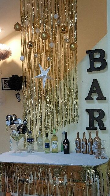 Aesthetic New Years Eve, Nye Party Decor, Nye Party Ideas, New Years Eve Party Decor, Aesthetic New Years, New Years Eve Party Ideas, Gatsby Birthday Party, New Years Eve Party Ideas Decorations, Quinceanera Decorations