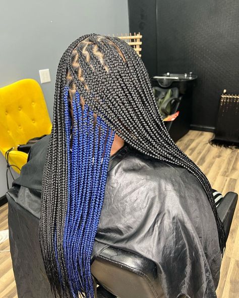 Blue Peekaboo Boho Braids, Blue Peekaboo Hair Braids, Blue And Black Peekaboo Braids, Dark Blue Peekaboo Braids, Small Peekaboo Braids, Blue Peakaboobraids, Peek A Boo Box Braids Blue, Blue Peekaboo Braids, Dark Blue Braids