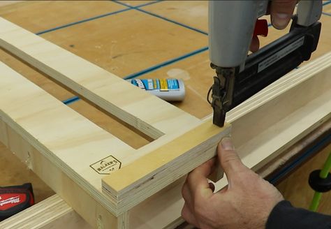 Making and Using Upgraded Router Sled Rails! — Walker's Woodworks Router Sled, Router Woodworking, Woodworking Ideas Table, Wood Works, Epoxy Resin Wood, Pocket Hole, I Did It, Sled, Hot Glue