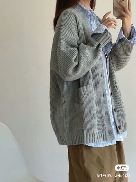 Collage Outfit, Collage Outfits, Campus Outfit, Uni Outfits, Tomboy Style Outfits, Tomboy Fashion, Casual Fall Outfits, Knitting Women, Casual Style Outfits