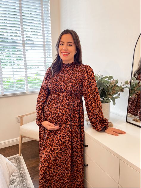 Maternity fall outfit, pregnancy style, floral midi dress Maternity Modest Outfits, Fall Dresses For Pregnant Women, Hijabi Maternity Outfits, Pregnate Outfit, Pregnant Dress Outfits, Pregnancy Clothes Dresses, Winter Dress Outfit Pregnant, Pregnancy Dress Outfits, Maternity Bodycon Dress Outfits Fall