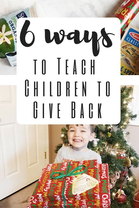 I love these 6 different ways to give during Christmas time |Teaching the importance of giving to your children | Giving back this holiday Family Opening Christmas Presents, Holiday Volunteer Ideas, Kids Opening Christmas Presents, Giving Tree Christmas Donations, Volunteer Christmas, Teaching Gratitude, Preschool Binder, Community Service Ideas, Christmas Diy Kids