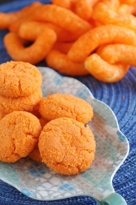 Cheetos Cookies 4 Weird Cookies Recipes, Phish Food Cookies, Recipes With Cheetos, Weird Recipes To Try, Weird Cookie Recipes, Cheetos Cookies, Weird Cookies, Weird Food Recipes, Cheetos Recipes