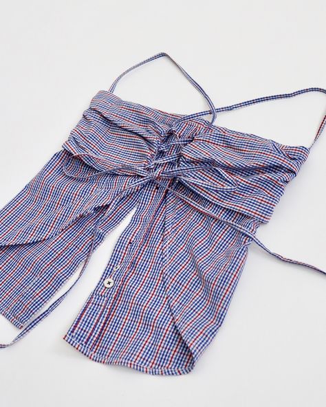 Reworked Tobi Top; details 💙 Gathered bust overlay, adjustable ties, button down front. #slowfashion Button Up Upcycle, Reworked Button Down, Reworked Top, Diy Upcycle, Diy Buttons, Sewing A Button, Suit And Tie, Slow Fashion, Button Downs