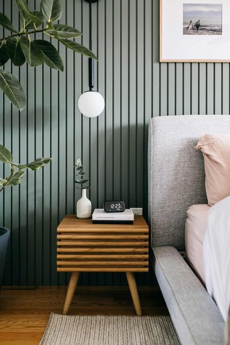 Interior: Kē Design Collective (Slatted wall bedroom) Slatted Wall Bedroom, Slat Wall Bedroom, Vertical Slats Wall, Wood Panel Bedroom, Slatted Wall, Wall Behind Bed, Grown Up Bedroom, Scandinavian Room, Box Room